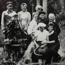 Kobiety pracujące w lesie